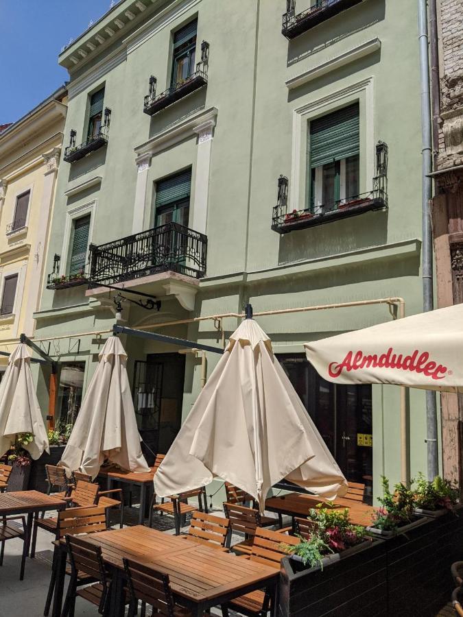 Alessia Apartment In The Old Town Тимишоара Экстерьер фото